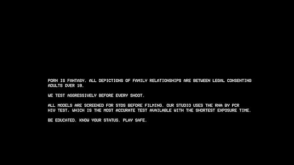 A Family Foursome In Gym – Devin Franco, Jordan Lake