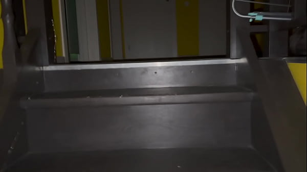 Stepfather caught the twink playing and couldn’t help but enter his juicy ass – 418