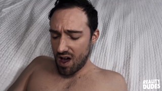 REALITY DUDES – Peyton Lets A Stranger Who Gives Him Money To Fuck His Ass & Give Him A Facial